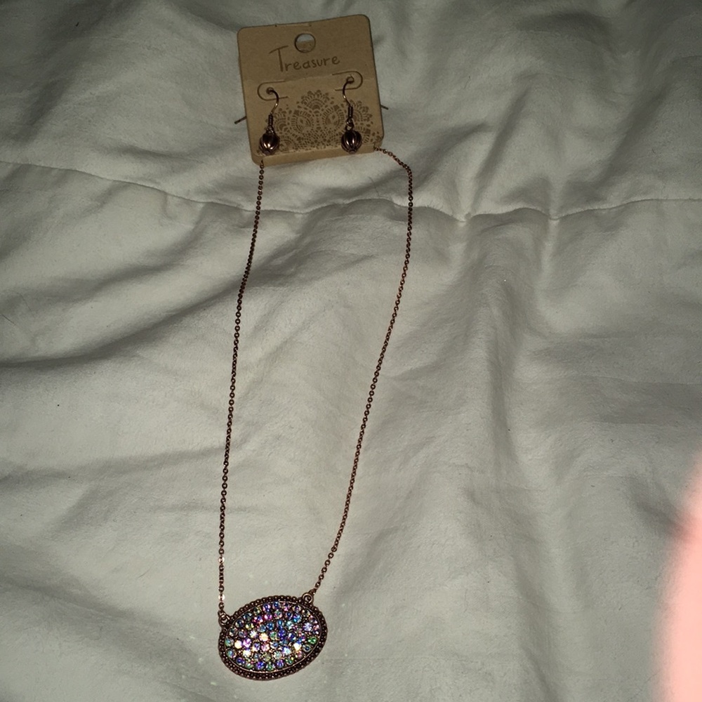 Necklace - Picture 2 of 2